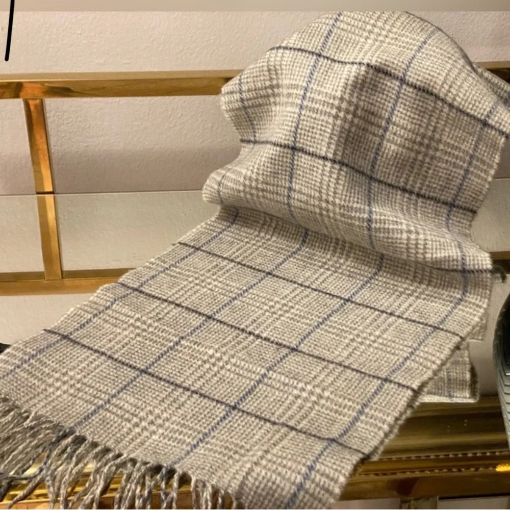 Enzo Mantovani Cashmere Soft Warm Winter Scarf